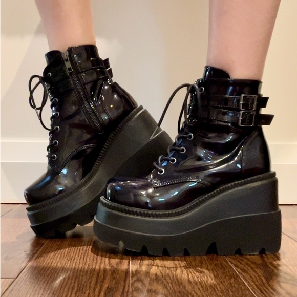 Demonias Shaker 52 size 5.5 US Women’s - Picture 2 of 8